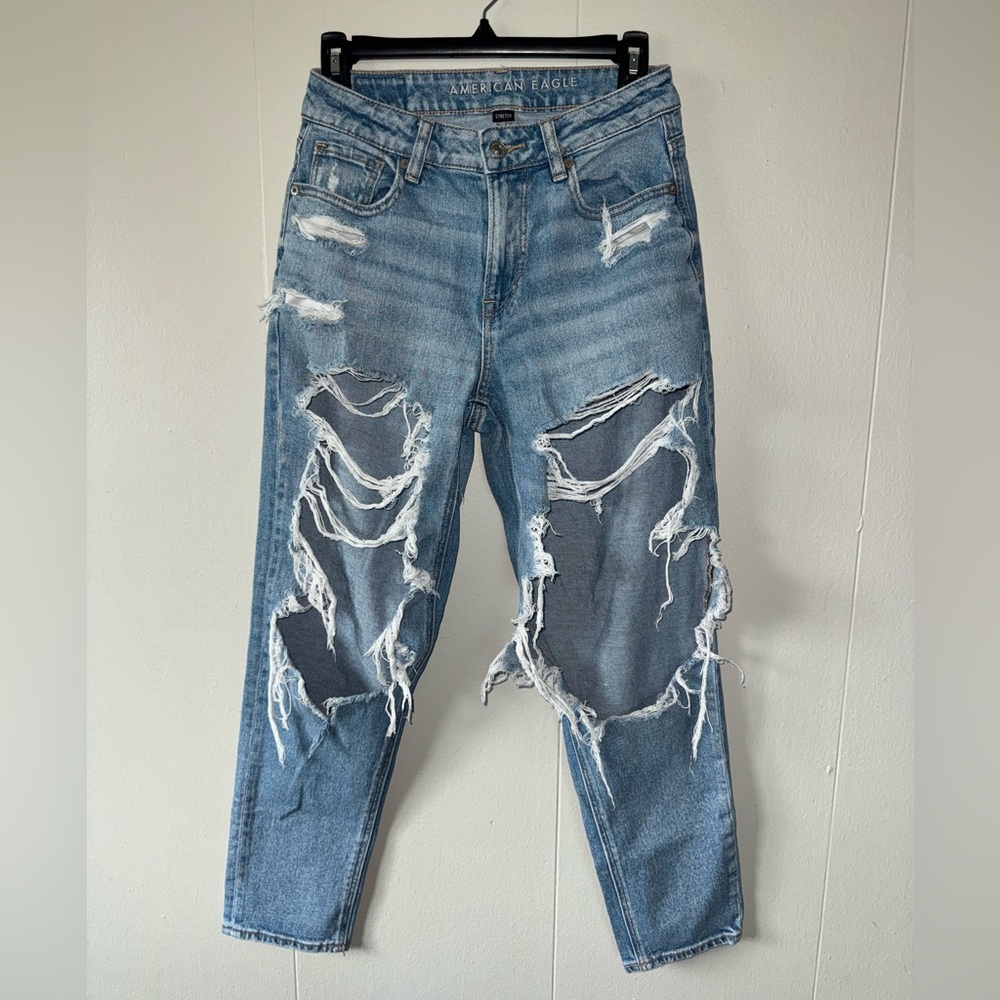 American Eagle Mom Jeans High Waist
